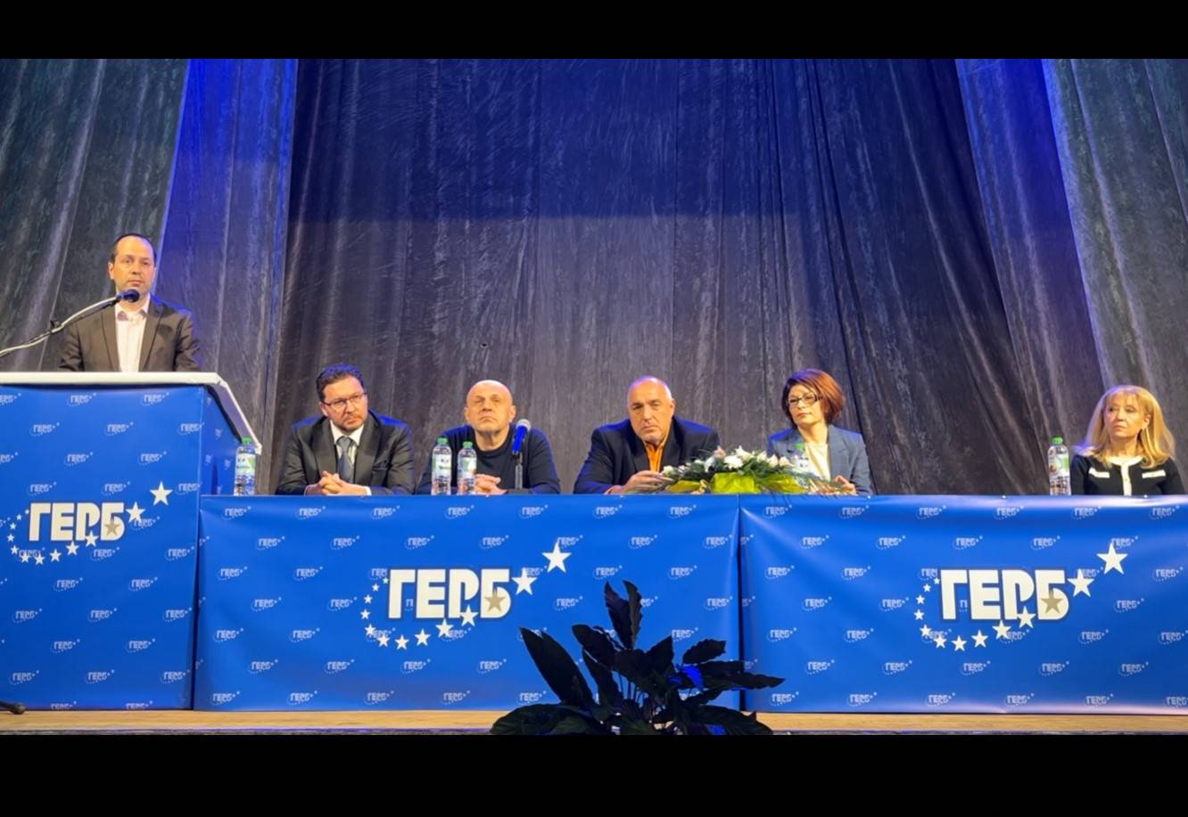  Кметът на Враца Калин Каменов 